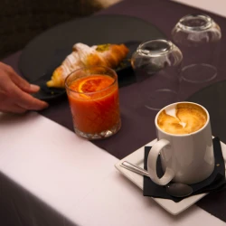 Foto 3: RoYaL Art Cafè