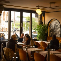 Foto 9: RoYaL Art Cafè